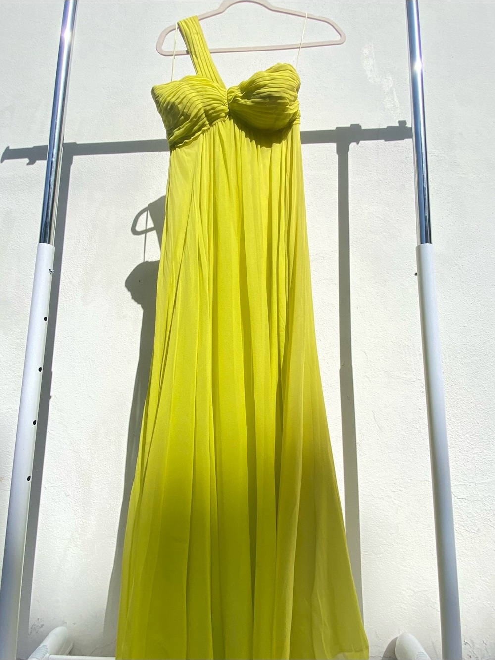 Mayda Cisneros Couture 100% Silk Chartreuse Chiffon One Shoulder Gown Size 6